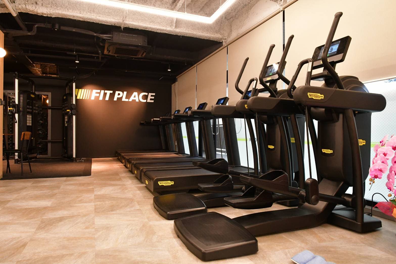 FIT PLACE24 弘明寺店