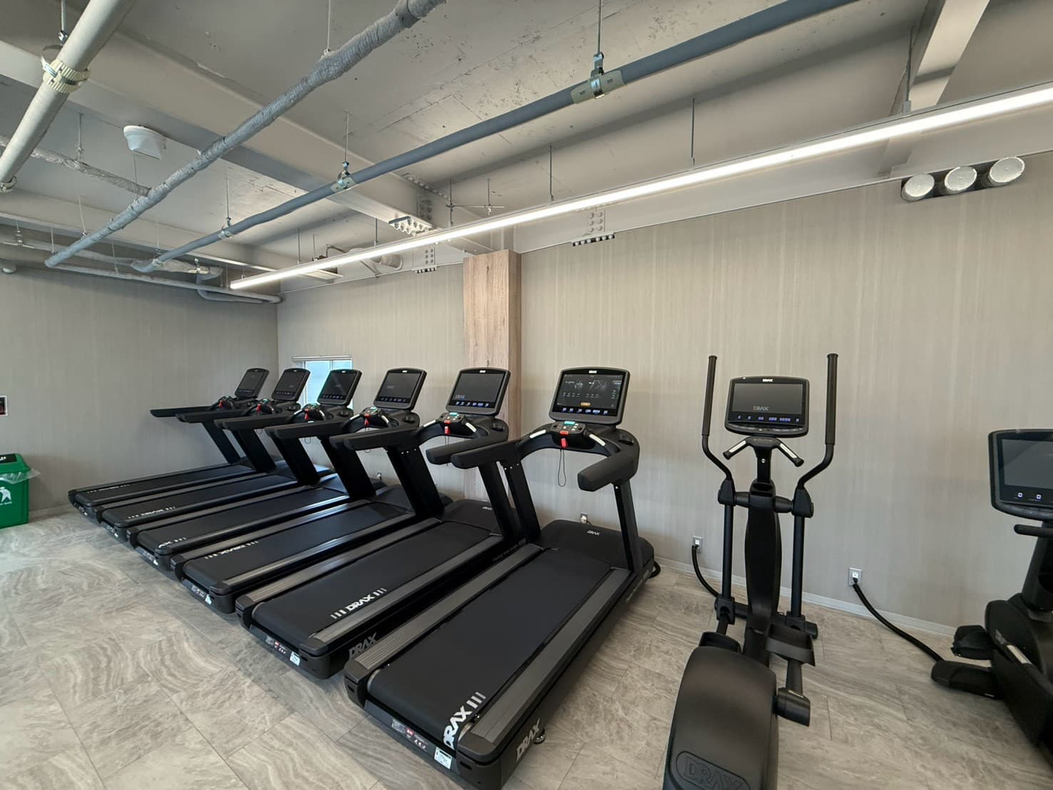 FIT PLACE24 豊中桜の町店
