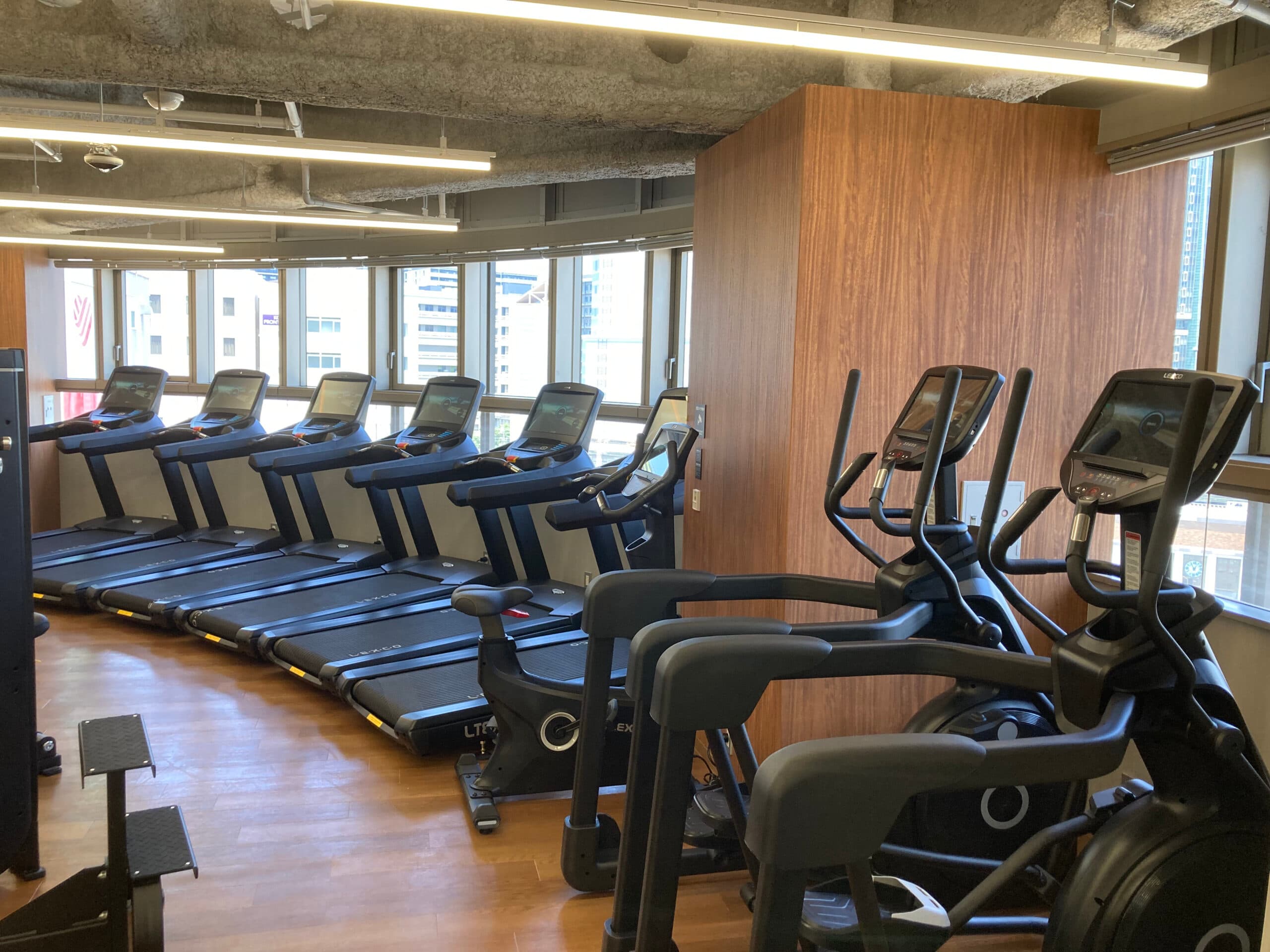 FIT PLACE24 神戸駅前店